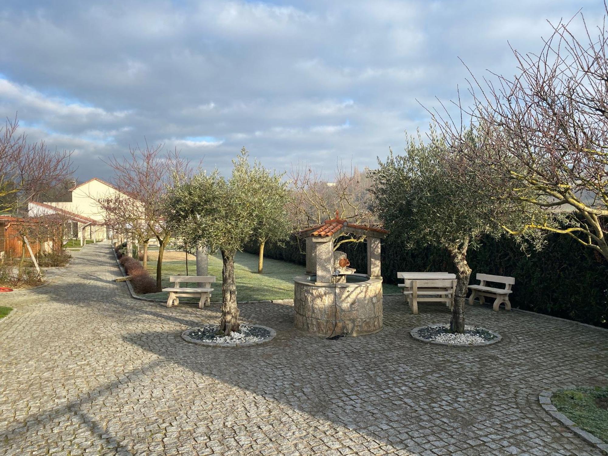 德萨布隆别墅公寓 Châtillon-sur-Marne 外观 照片