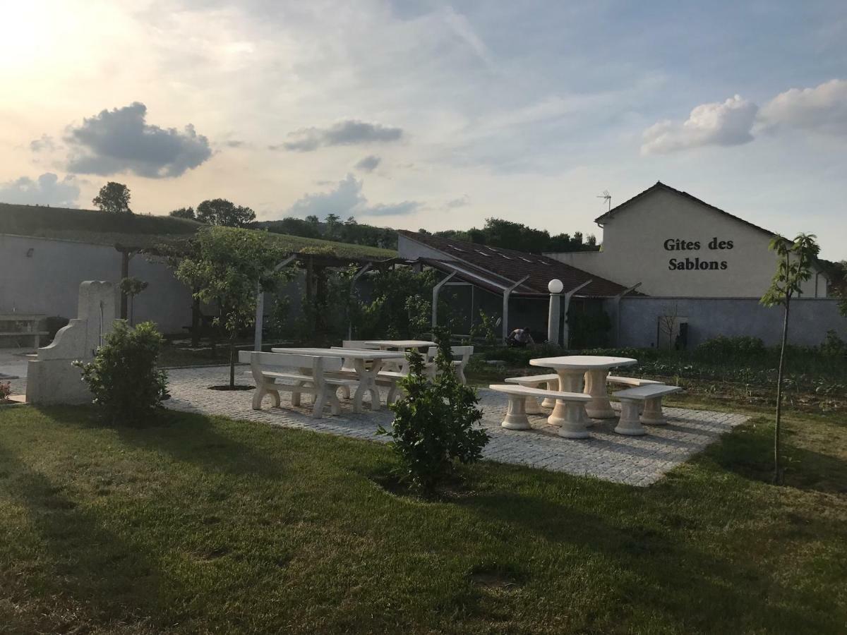 德萨布隆别墅公寓 Châtillon-sur-Marne 外观 照片